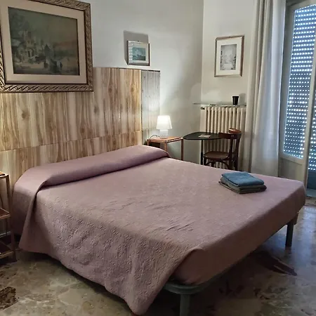 Centre Quarto em Acomodações Particulares *